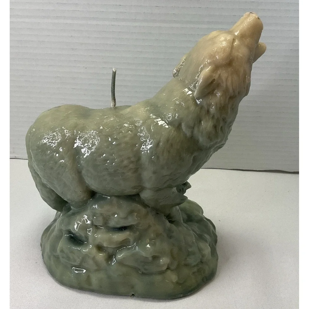 Vintage Carved‎ Wolf & Cubs Howling Handmade Candle Cabin Wilderness Decor